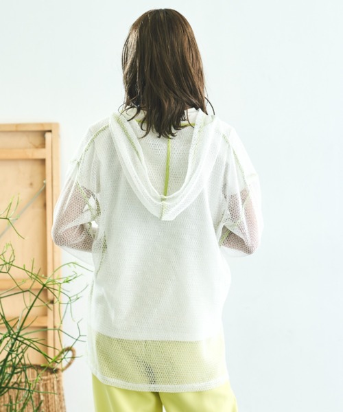 VACANCY（ヴァカンシー）の「メッシュパイピングパーカー（パーカー・レディース・ホワイト/ブラック・FREE）」の13枚目の写真