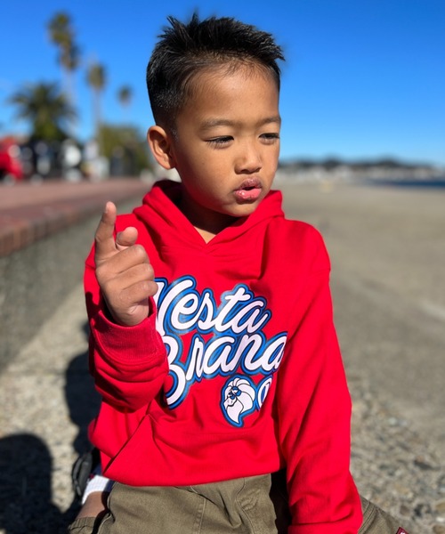 NESTA BRAND(ネスタブランド)の「NESTA KIDS(ネスタキッズ) / 筆記体ロゴパーカー(パーカー・キッズ・ベージュ/レッド・150/130/140/120)」の9枚目の写真