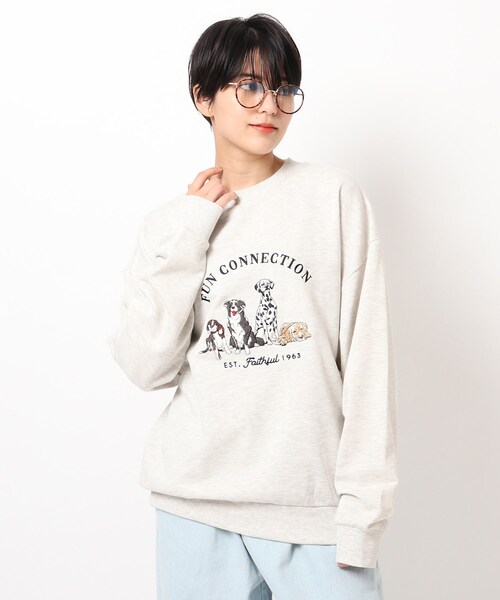 BASECONTROL(ベースコントロール)の「◆ビンテージ風 ドッグ刺繍 クルーネックスウェット トレーナー(スウェット・レディース・ブラック/アイボリー/ブルー系5・99)」の2枚目の写真