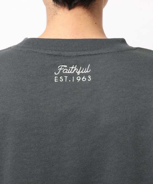 BASECONTROL(ベースコントロール)の「◆ビンテージ風 ドッグ刺繍 クルーネックスウェット トレーナー(スウェット・レディース・ブラック/アイボリー/ブルー系5・99)」の8枚目の写真