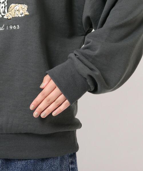 BASECONTROL(ベースコントロール)の「◆ビンテージ風 ドッグ刺繍 クルーネックスウェット トレーナー(スウェット・レディース・ブラック/アイボリー/ブルー系5・99)」の9枚目の写真