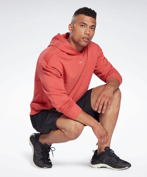 Reebok（リーボック）の「MYT スウェットシャツ / MYT Sweatshirt（パーカー・メンズ・レッド系その他/ブラック・SMALL/MEDIUM/LARGE/X-LARGE/XX-LARGE/X-SMALL/XXX-LARGE）」の4枚目の写真