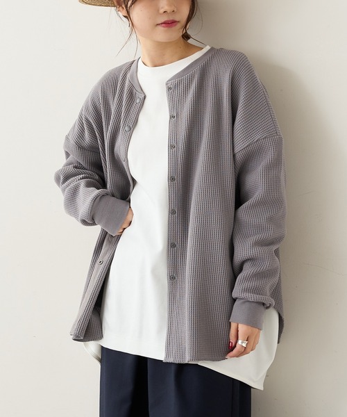 PUAL CE CIN（ピュアルセシン）の「ワッフル前あきロングスリーブ（Tシャツ/カットソー・レディース・ベージュ/グレー/オフホワイト・FREE）」の3枚目の写真