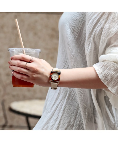 FURLA（フルラ）の「FURLA/フルラ FURLA ARCO HAVANA アナログ腕時計 WW00017010L2 レディース（アナログ腕時計・レディース・オフホワイト・FREE）」の7枚目の写真