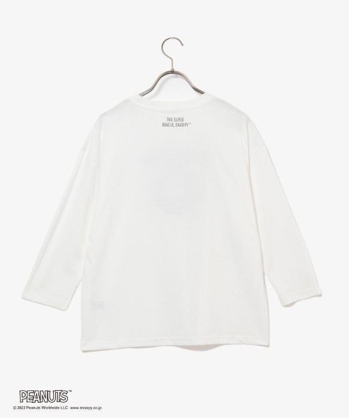 Honeys(ハニーズ)の「スヌーピー/Tシャツ(Tシャツ/カットソー・レディース・オフホワイト/イエロー/ブルー/ホワイト系その他/スミクロ・S/M/L)」の21枚目の写真