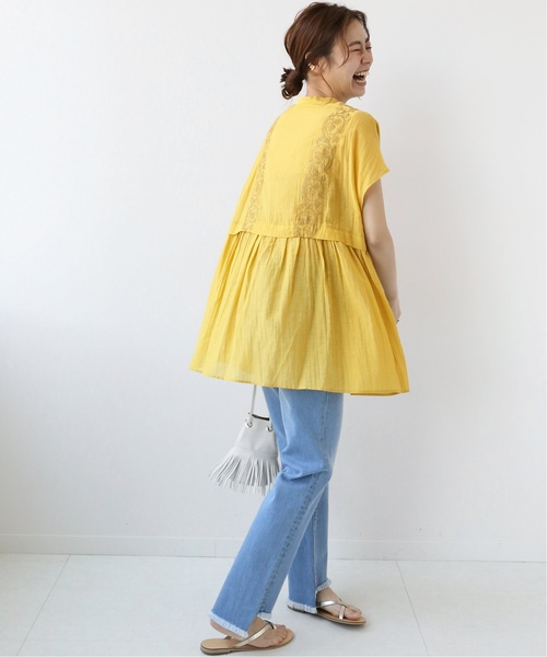 JOURNAL STANDARD relume(ジャーナルスタンダード レリューム)の「《追加》エンブロイダリーギャザーチュニックブラウス◆(シャツ/ブラウス・レディース・グレー/イエロー・FREE)」の12枚目の写真