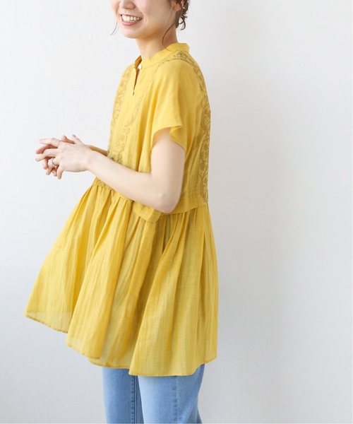 JOURNAL STANDARD relume(ジャーナルスタンダード レリューム)の「《追加》エンブロイダリーギャザーチュニックブラウス◆(シャツ/ブラウス・レディース・グレー/イエロー・FREE)」の15枚目の写真
