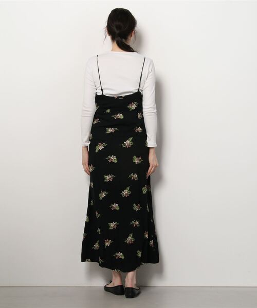 VOLCOM(ボルコム)の「STORMY TROPIX MAXI DRS(ワンピース・レディース・ブラック・SMALL/X-SMALL)」の2枚目の写真