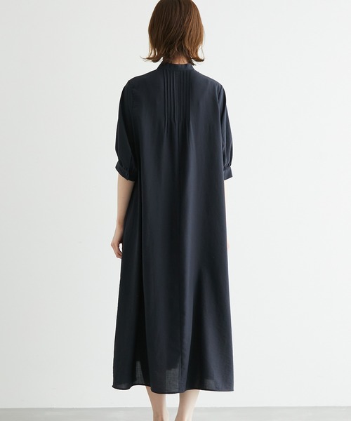 ROPE' PICNIC(ロペピクニック)の「ピンタックワンピース(ワンピース・レディース・ベージュ/ネイビー/ラベンダー・38)」の4枚目の写真