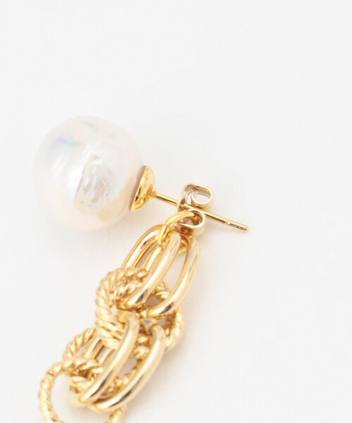 GRACE CONTINENTAL（グレースコンチネンタル）の「バロックパールチェーンピアス（ピアス（両耳用）・レディース・ゴールド・FREE）」の3枚目の写真