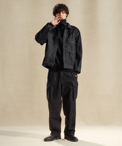 ADAM ET ROPE'（アダムエロペ）の「【コットンUSA】ビッグシルエット ドライタッチ ライトオンスデニムジャケット/サステナブル（デニムジャケット・メンズ・ブラック系その他/ネイビー・M/L/XL）」の4枚目の写真