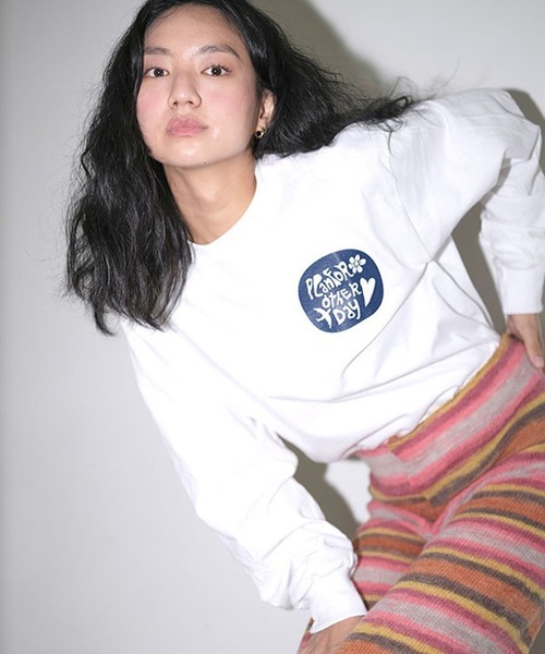 Bonjour Girl(ボンジュールガール)の「【Planforotherday】Birdflower L/S TEE(Tシャツ/カットソー・レディース・ホワイト・MEDIUM/LARGE)」の2枚目の写真
