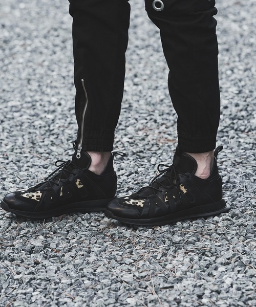 NO ID.(ノーアイディ)の「【NO ID.】Multi Fabric Low Cut Sneakers / マルチ ファブリック ローカット スニーカー(スニーカー・メンズ・ブラック/グレー/その他4・40(25.5cm/42(27.5cm/44(28.5cm))」の3枚目の写真