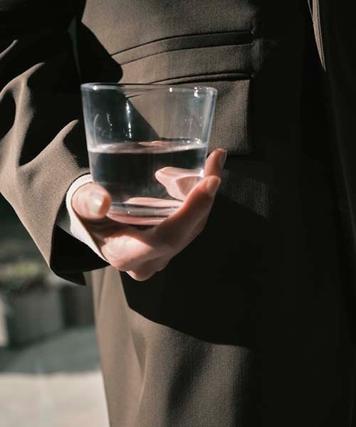 MIESROHE（ミースロエ）の「リラクシーウールノーカラージャケット（ノーカラージャケット・レディース・ブラック/ベージュ/カーキ・1/0）」の16枚目の写真