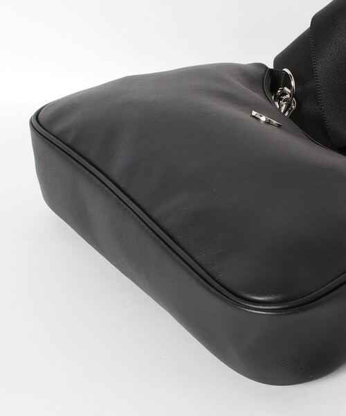 BASIC COTTON(ベーシックコットン)の「【BASIC COTTON/ベーシックコットン】LEATHER HOBO BAG / 肩掛け鞄 カバン 斜め掛けカバン レザーバッグ フェイクレザー ショルダーバッグ ハンドバッグ チェーンバッグ ミニバッグ 韓国ブランド 韓国ファッション(ショルダーバッグ・メンズ・ブラック・ONE SIZE)」の5枚目の写真