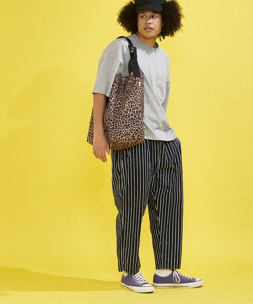 Drifter（ドリフター）の「PLAIN SHOULDER BAG／プレーンショルダーバッグ（ショルダーバッグ・レディース・ブラック/ダークブラウン/ネイビー/ブラック系その他/ホワイト系その他/レオパード/ベビーピンク/ライム/サックスブルー/バーガンディー・FREE）」の13枚目の写真