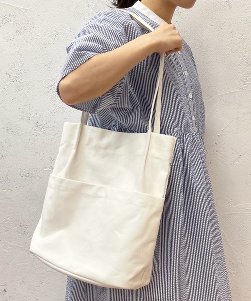 kutir（クティール）の「外ポケット付きトートバッグ（トートバッグ