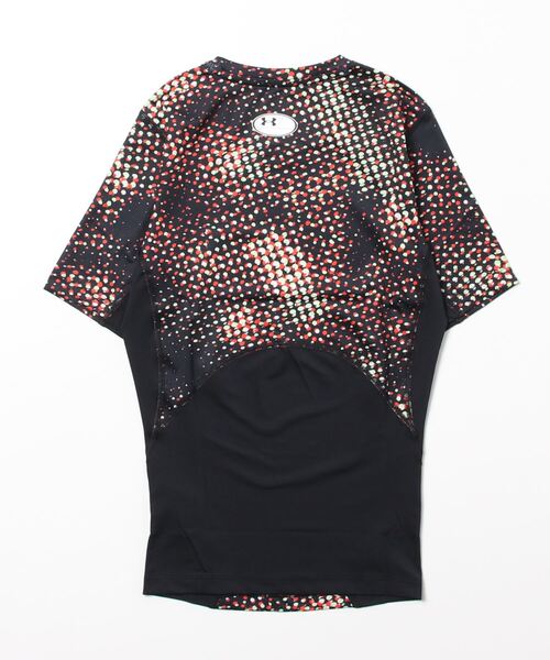 UNDER ARMOUR(アンダーアーマー)の「UAヒートギアアーマー プリント コンプレッション ショートスリーブシャツ(トレーニング/メンズ)(Tシャツ/カットソー・メンズ・ブラック/ブラック×レッド/レッド・S/M/3XL/L/XL/XXL)」の5枚目の写真