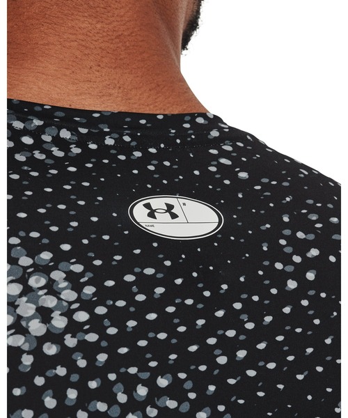 UNDER ARMOUR(アンダーアーマー)の「UAヒートギアアーマー プリント コンプレッション ショートスリーブシャツ(トレーニング/メンズ)(Tシャツ/カットソー・メンズ・ブラック/ブラック×レッド/レッド・S/M/3XL/L/XL/XXL)」の16枚目の写真