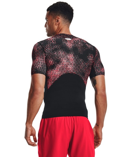 UNDER ARMOUR(アンダーアーマー)の「UAヒートギアアーマー プリント コンプレッション ショートスリーブシャツ(トレーニング/メンズ)(Tシャツ/カットソー・メンズ・ブラック/ブラック×レッド/レッド・S/M/3XL/L/XL/XXL)」の12枚目の写真