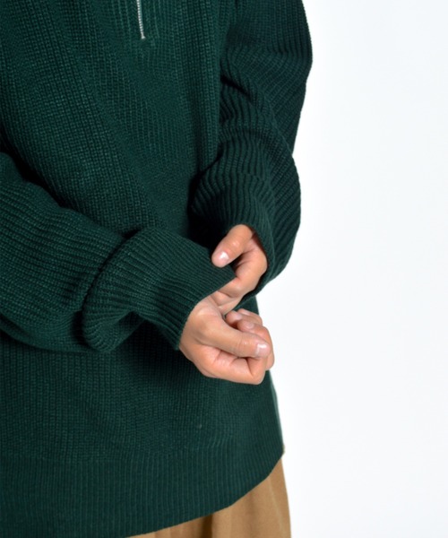 anown(アノン)の「ハーフジップハイネックオーバーニット(ニット/セーター・メンズ・グリーン/チャコールグレー・FREE)」の5枚目の写真