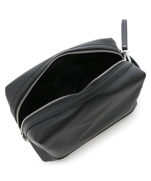 Guess（ゲス）の「CERTOSA SAFFIANO Beauty Case 化粧ポーチ メンズ（ポーチ・メンズ・ブラック・ONE SIZE）」の9枚目の写真