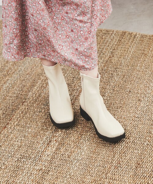 coen（コーエン）の「センターシームフィットブーツ（ブーツ・レディース・ブラック/ナチュラル・XL/L/M/S）」の15枚目の写真