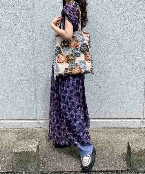 Casselini（キャセリーニ）の「Casselini(キャセリーニ)ネコジャガードトート（トートバッグ・レディース・ブラック/アイボリー・FREE）」の21枚目の写真