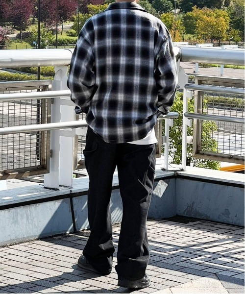 kutir(クティール)の「デニムペインターパンツ(デニムパンツ・メンズ・ブラック/グレー・SMALL/MEDIUM/LARGE)」の10枚目の写真