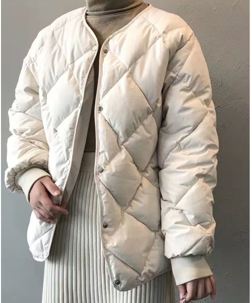 Sakka（サッカ）の「ノーカラーキルトハーフ丈ジャケット（ノーカラージャケット・レディース・ブラウン/オフホワイト/ブラック・M/L/X-LARGE/XX-LARGE）」の2枚目の写真