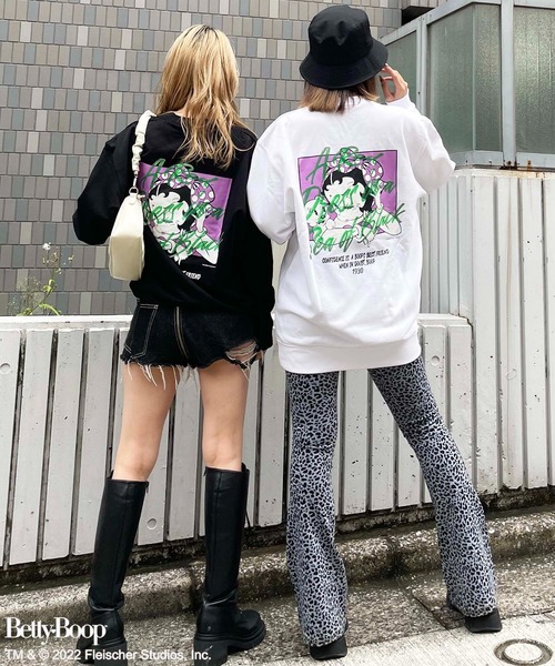 4GEEKS BY SPIRALGIRL（フォーギークスバイスパイラルガール）の「【BETTY BOOP(TM)】リップグロスアート裏毛トップス（スウェット・レディース・ホワイト/ブラック・FREE）」の7枚目の写真