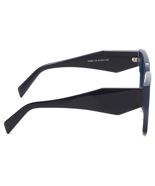 atmos pink（アトモスピンク）の「atmos pink 変形 サングラス / アトモスピンク ヘンケイ サングラス（サングラス・レディース・ブラック/ネイビー・FREE）」の4枚目の写真