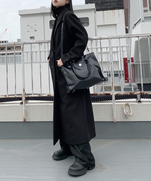 LVEU.（ラブユ.）の「2way faux leather square tote bag / 2way合皮スクエアトートバッグ（トートバッグ・レディース・ブラック・FREE）」の15枚目の写真