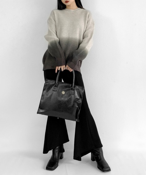 LVEU.（ラブユ.）の「2way faux leather square tote bag / 2way合皮スクエアトートバッグ（トートバッグ・レディース・ブラック・FREE）」の17枚目の写真
