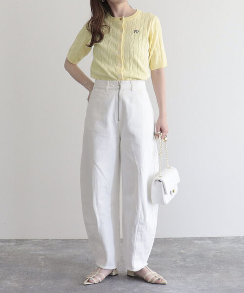 fredy emue（フレディエミュ）の「カーブデニムパンツ（デニムパンツ・レディース・オフホワイト/サックスブルー/ブラック・36/38）」の19枚目の写真