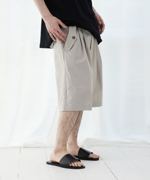 Air Tokyo（エアートウキョー）の「綿麻 フロント ツータック ショートパンツ（その他パンツ・メンズ・ブラック/グレイッシュベージュ・MEDIUM/LARGE）」の9枚目の写真