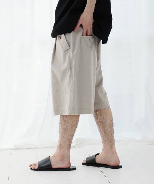 Air Tokyo（エアートウキョー）の「綿麻 フロント ツータック ショートパンツ（その他パンツ・メンズ・ブラック/グレイッシュベージュ・MEDIUM/LARGE）」の11枚目の写真