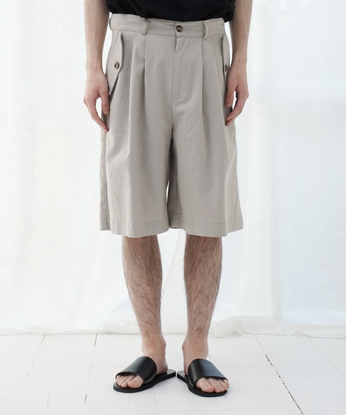 Air Tokyo（エアートウキョー）の「綿麻 フロント ツータック ショートパンツ（その他パンツ・メンズ・ブラック/グレイッシュベージュ・MEDIUM/LARGE）」の10枚目の写真