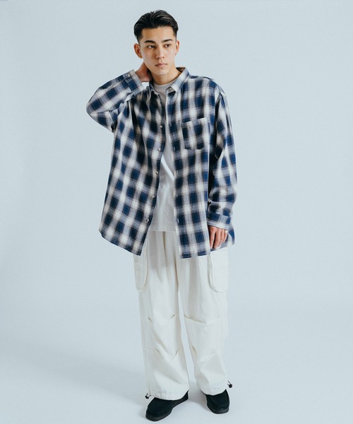 Revo.（レボ）の「オーバーサイズ ルーズシルエット オンブレチェックレギュラーカラー長袖シャツ（シャツ/ブラウス・メンズ・ネイビー/オレンジ/ブラック/サックスブルー/グレー/ブルー・M/L）」の16枚目の写真