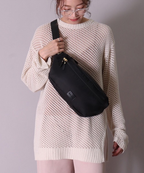 Legato Largo（レガートラルゴ）の「(LF)【Legato Largo】クロス ボディバッグ（ボディバッグ/ウエストポーチ・レディース・ブラック/グレイッシュベージュ/グレイッシュブルー・ONE SIZE）」の2枚目の写真