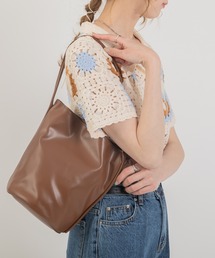 Jeudi（ジュディ）の「ミドルバケットバッグ（ショルダーバッグ）」