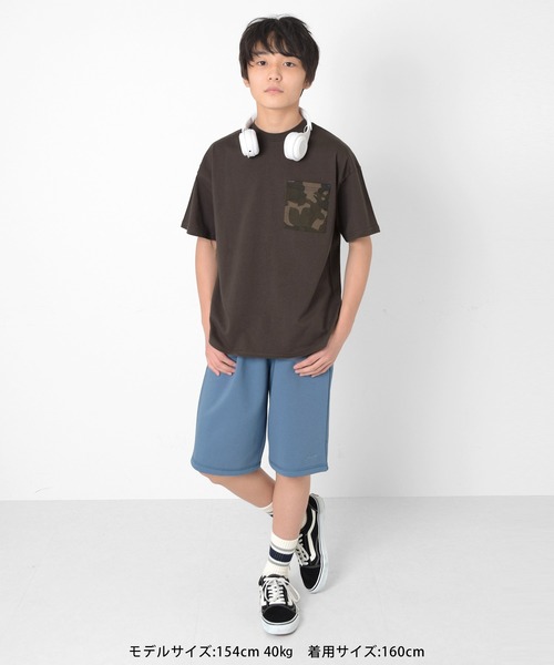 GLAZOS（グラソス）の「【接触冷感】アソートポケット裾ラウンド半袖Tシャツ（Tシャツ/カットソー・キッズ・サックスブルー/ネイビー/ブラック/オフホワイト/チャコールグレー/ホワイト・160cm/130cm/170cm/140cm/150cm）」の11枚目の写真