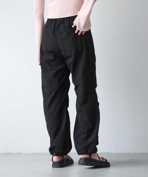 archives（アルシーヴ）の「ハイウエストドロストカーゴパンツ（カーゴパンツ・レディース・ミント/アイボリー/ブラック・MEDIUM）」の20枚目の写真