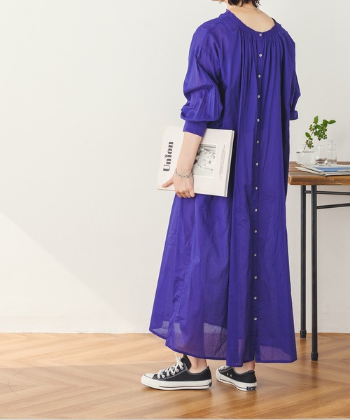 lil nina(リルニーナ)の「コットンボイル シャーリングシャツワンピース(シャツワンピース・レディース・ブルーパープル/ストライプ/ホワイト/ブラック・FREE)」の11枚目の写真