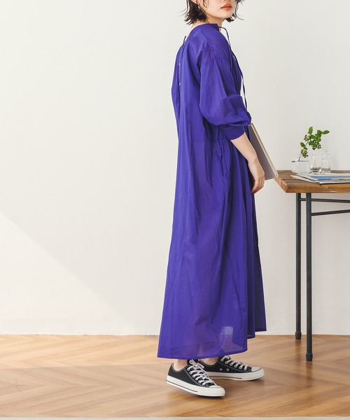 lil nina(リルニーナ)の「コットンボイル シャーリングシャツワンピース(シャツワンピース・レディース・ブルーパープル/ストライプ/ホワイト/ブラック・FREE)」の13枚目の写真