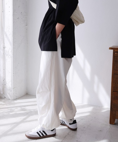 andme(アンドミー)の「2wayミリタリーオーバーパンツ(その他パンツ・レディース・ブラック/オフホワイト/ライトカーキ/ベージュ・M/S)」の7枚目の写真