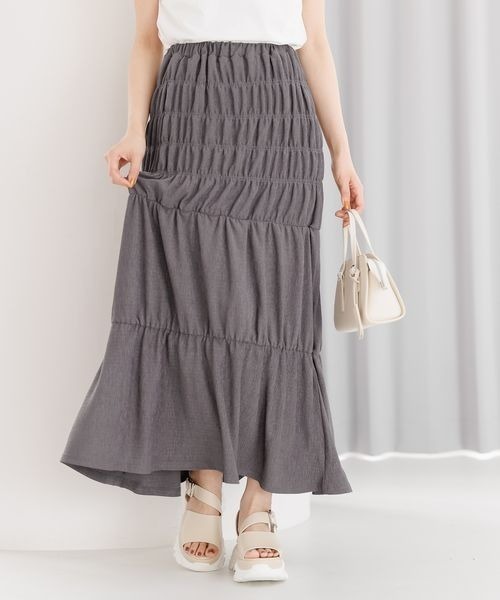 mysty woman(ミスティウーマン)の「【WEB/一部店舗限定】楊柳シャーリングスカート968416(スカート・レディース・グレイッシュベージュ/チャコールグレー/ブラック/オレンジ・FREE)」の3枚目の写真
