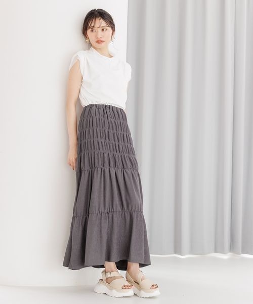 mysty woman(ミスティウーマン)の「【WEB/一部店舗限定】楊柳シャーリングスカート968416(スカート・レディース・グレイッシュベージュ/チャコールグレー/ブラック/オレンジ・FREE)」の5枚目の写真