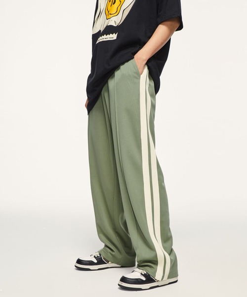 CORPUS TOKYO（コーパス トーキョー）の「サイドラインワイドジャージーパンツ（スウェットパンツ・メンズ・ブラック/チャコールグレー/グリーン/ブラウン/ライトグリーン・1/2/4/3）」の5枚目の写真