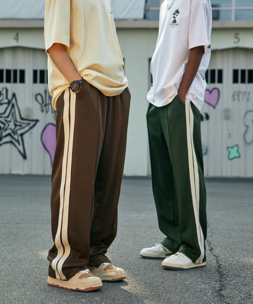 CORPUS TOKYO（コーパス トーキョー）の「サイドラインワイドジャージーパンツ（スウェットパンツ・メンズ・ブラック/チャコールグレー/グリーン/ブラウン/ライトグリーン・1/2/4/3）」の10枚目の写真